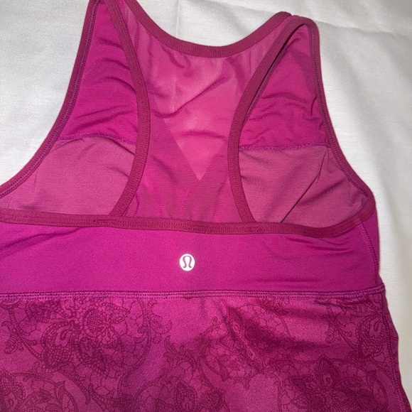 Lululemon Deep V Tank size 8 - Picture 3 of 5